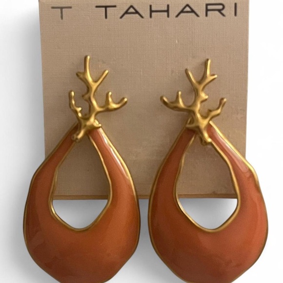 T Tahari Jewelry - T Tahari orange and gold coral dangle earrings